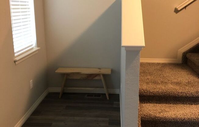 Beautiful 3 bed, 3 bath Townhome in West Windsor!