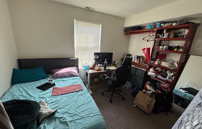 3 beds, 3 baths, 787 sqft, $1,875, Unit Unit 10