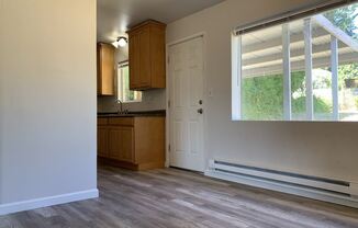 1713 S 43rd