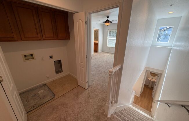 3 beds, 2.5 baths, $2,595, Unit #3014