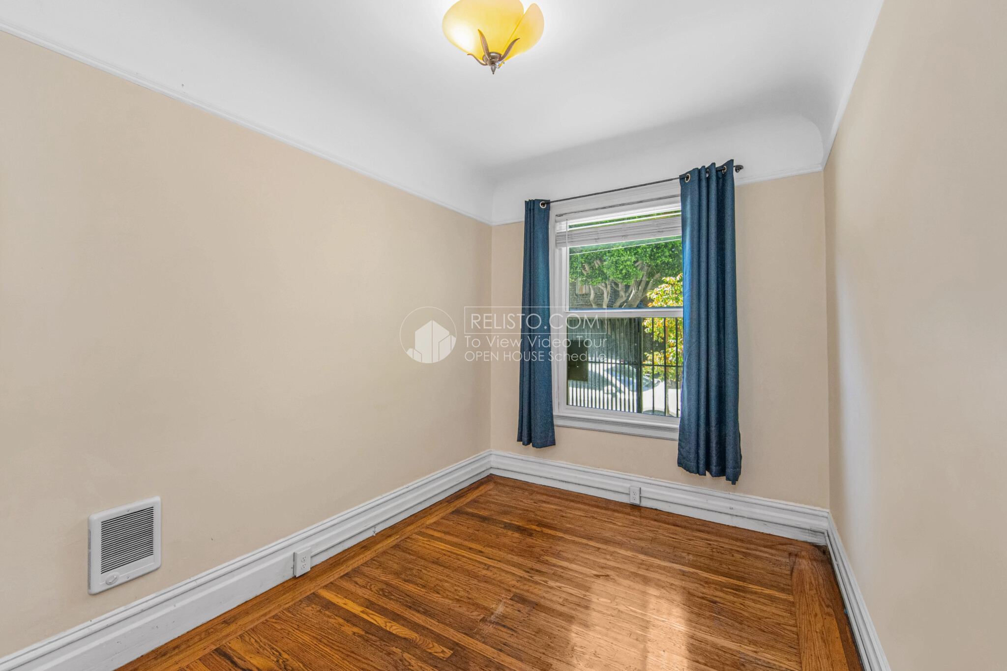 406 BRODERICK ST