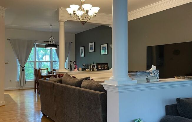Three Bedroom Townhouse on Eisenhower Avenue, Alexandria