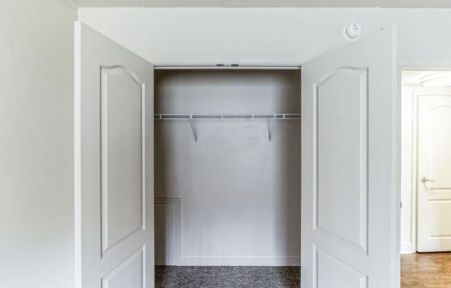 1 bed, 1 bath, 704 sqft, $1,750, Unit F34