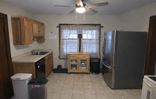 3 bedroom Cudahy lower
