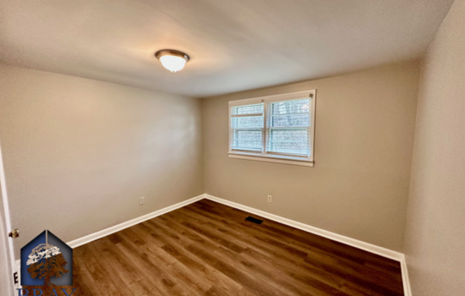 3 beds, 1 bath, $1,450