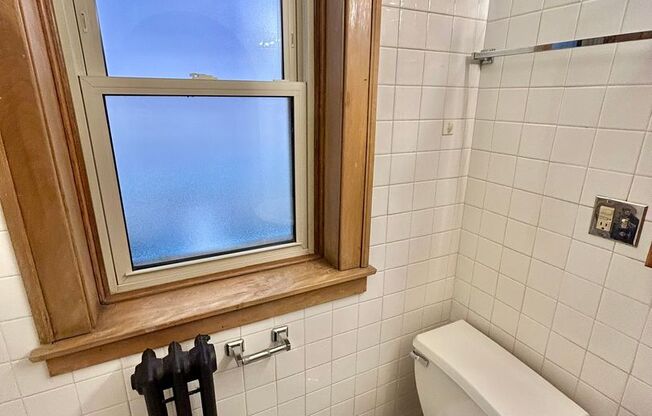 1 bed, 1 bath, 475 sqft, $2,370, Unit 233-122