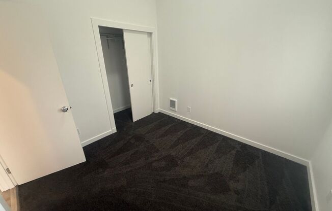 2 beds, 1 bath, 745 sqft, $1,995, Unit 8513-302
