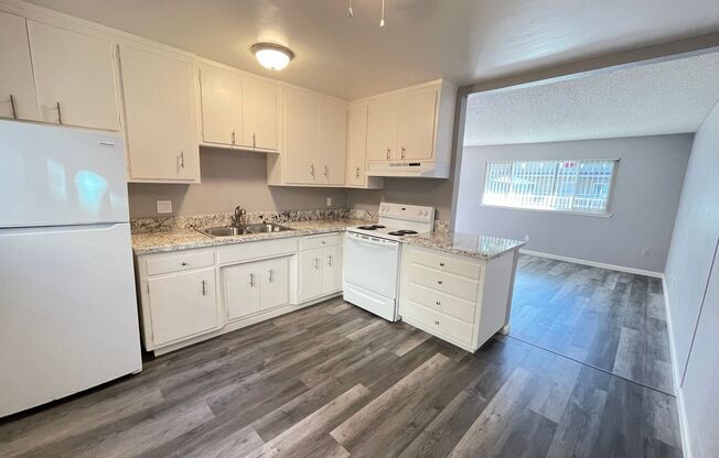 Brentwood Apartments at 2823 - 2831 El Camino Avenue
