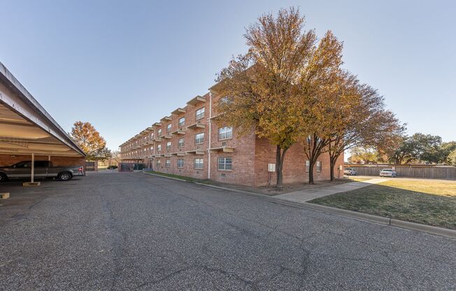 Studio, 1 bath, 350 sqft, $605, Unit 227