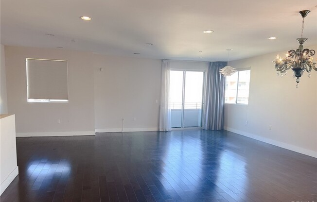 3 beds, 2.5 baths, 1,870 sqft, $4,980, Unit 402