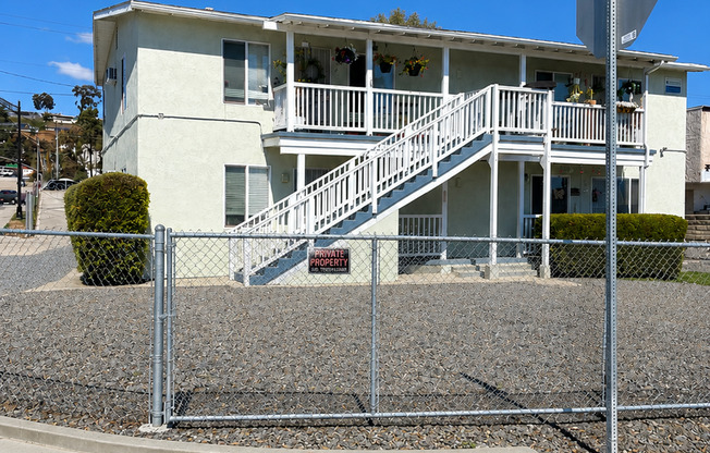 MILLAR AVE 390-396