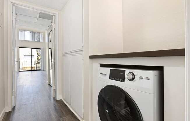 Washer and Dryer Combo in One Bedroom Apartment