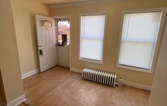 3 beds, 1 bath, $1,500