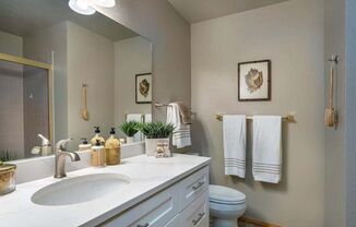 2 beds, 2 baths, $3,380, Unit Unit #16