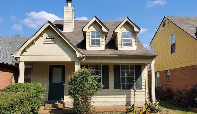 1744 BEAVER TRL DR
