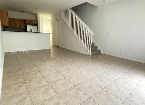 1446 NW 34 WAY
