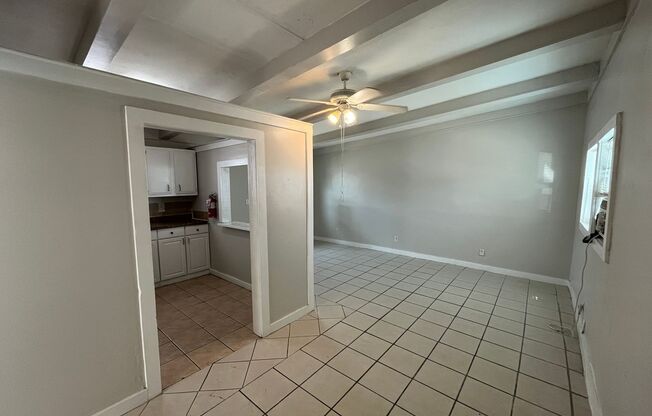 FLOUR BLUFF ONE BEDROOM W/ BILLS PAID!!
