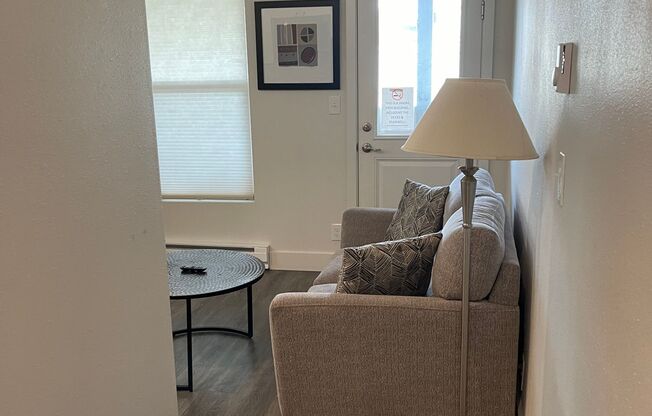 FURNISHED 1BED 1BATH APARTMENT - DOWNTOWN BREMERTON