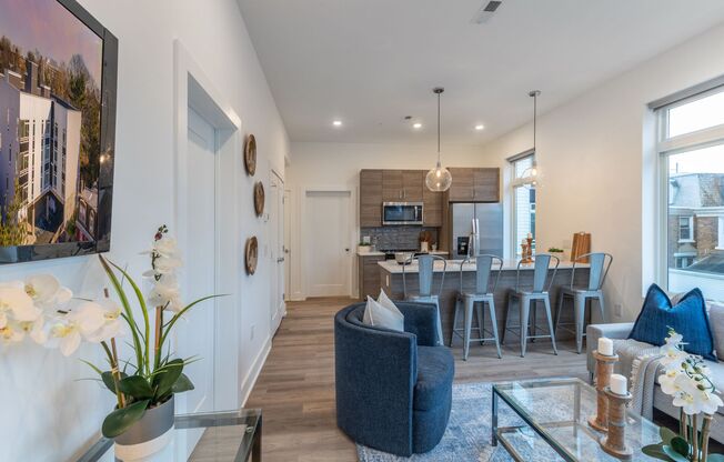 2 beds, 2 baths, 1,100 sqft, $1,875, Unit 208