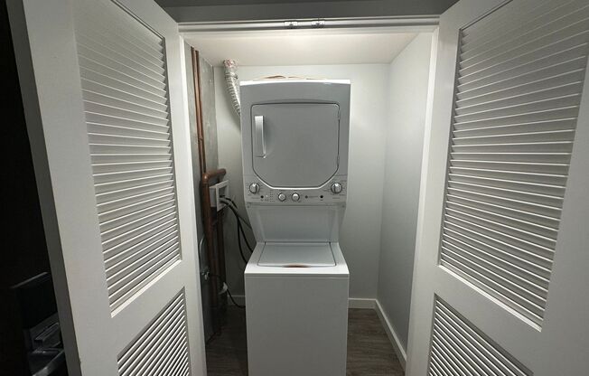 1 bed, 1 bath, 583 sqft, $2,300, Unit 506