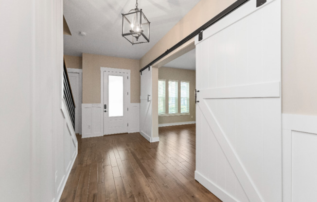 305 SEAHILL DR