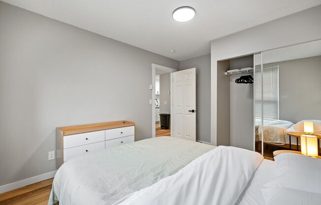1 bed, 1 bath, 540 sqft, $1,555, Unit 26