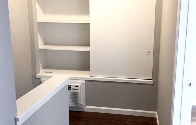 2 beds, 1.5 baths, 1,000 sqft, $3,295, Unit 58