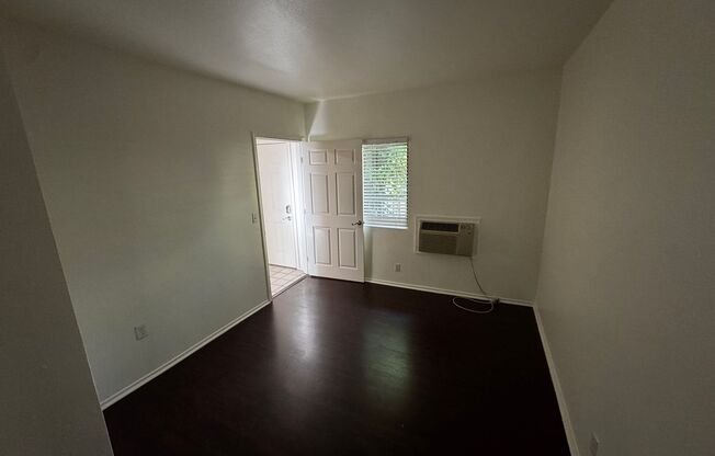 2 beds, 1 bath, 550 sqft, $2,550, Unit 1115-9