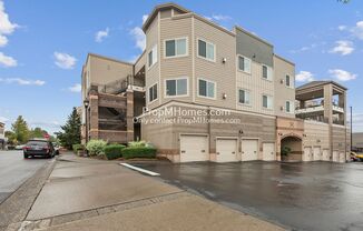 Chic One-Bedroom Condo in Vibrant Bethany Neighborhood!