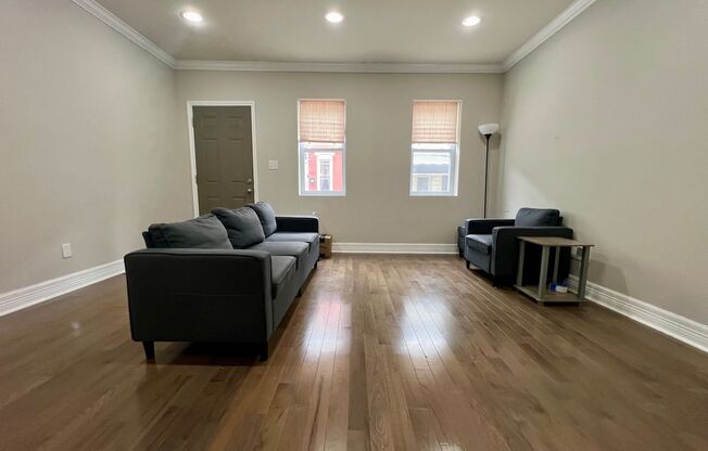 Stunning 3-Bedroom Townhome in Francisville! Available NOW!