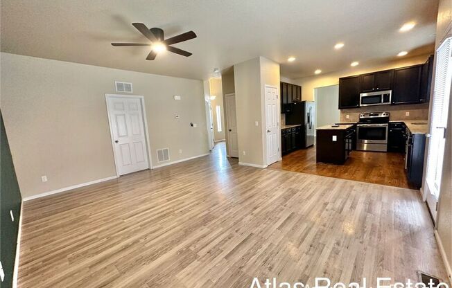 8366 HARDWOOD CIR