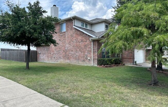 Nice 4 bedroom 2.5 Bath Two Story Home in SW Fort Worth.