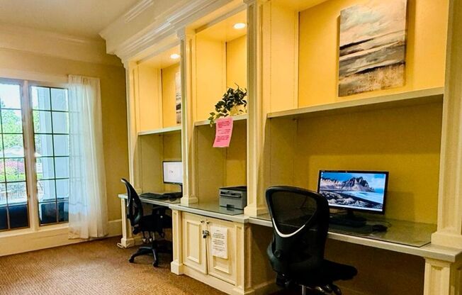 3 beds, 2 baths, 1,394 sqft, $2,850, Unit Daniel Ellis