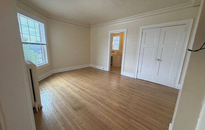 Studio, 1 bath, 315 sqft, $1,050, Unit 510