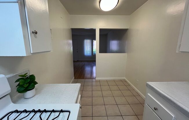 1 bed, 1 bath, 600 sqft, $1,745, Unit H