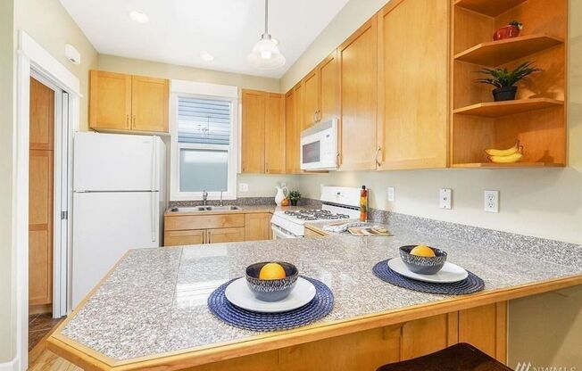 Fantastic Queen Anne Townhome