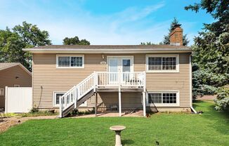 2 Bed 1 Bath Duplex
