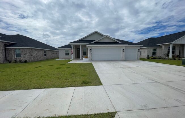 For Lease - 5 BR|2 BA w/ 3 Car Garage in College Station!