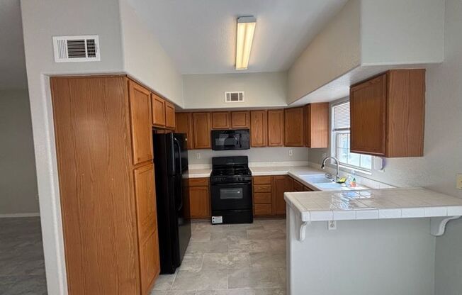 2 Bed / 2 Bath $299 MOVE-IN SPECIAL!!!