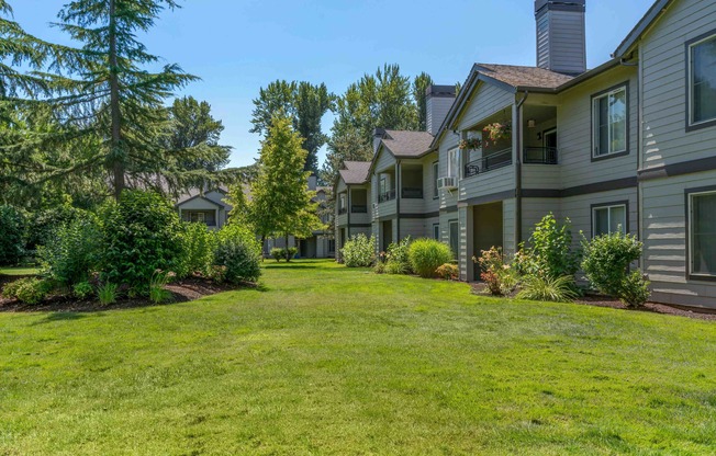 Beautifully Landscaped Exterior at Forest Hills in Eugene, Oregon