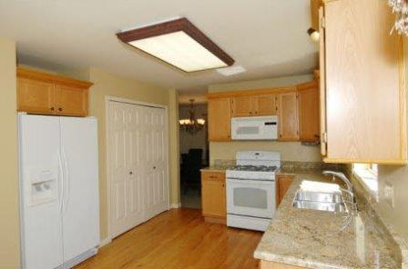 Spacious 5BR/3.5BA Boulder House - Available August 8
