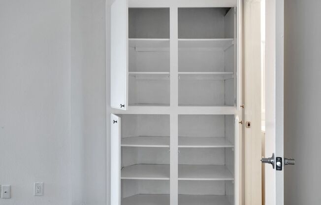 Studio, 1 bath, 500 sqft, $1,995, Unit Unit 304