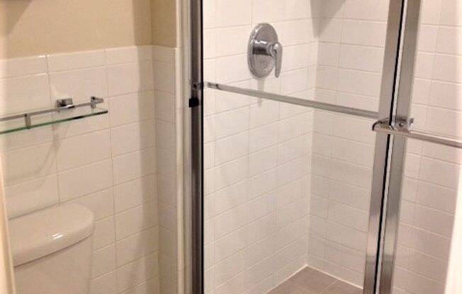 Studio, 1 bath, 450 sqft, $1,925, Unit 120