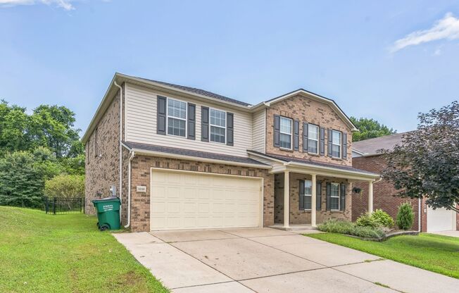 Amazing Home In Creekside Station