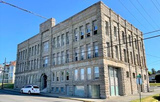 The Lottie Roth Apartments