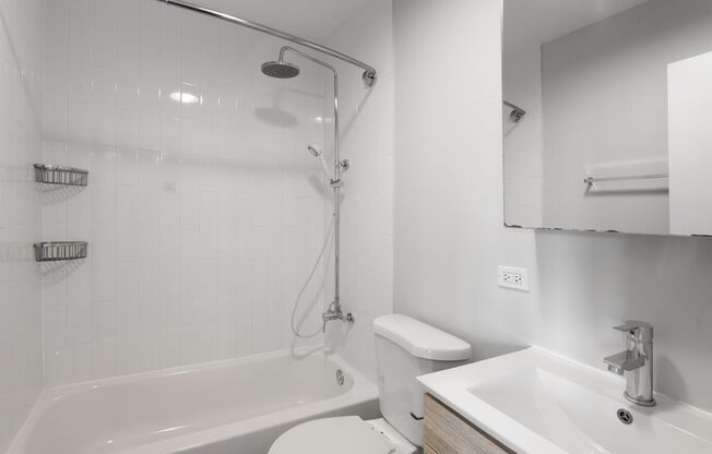 2 beds, 2 baths, 622 sqft, $2,400, Unit 319