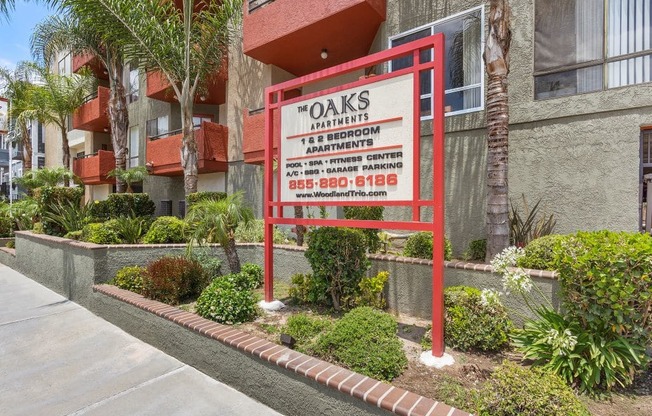 The Oaks Monument Sign