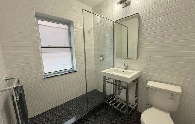 2 beds, 1 bath, 785 sqft, $2,595, Unit 1509-11-2E