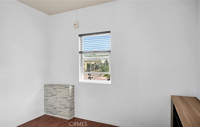 110 S SOTO ST