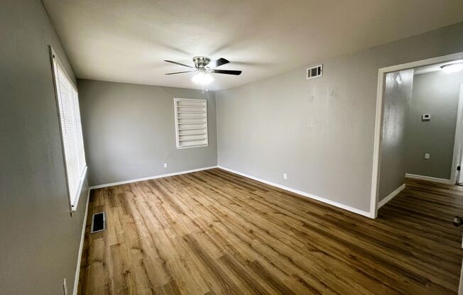 3 beds, 1.5 baths, 1,033 sqft, $1,200, Unit 316 Nw 83-1
